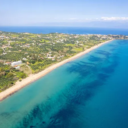 Апартаменты Assini Estate - Poolside & Seaview Getaways