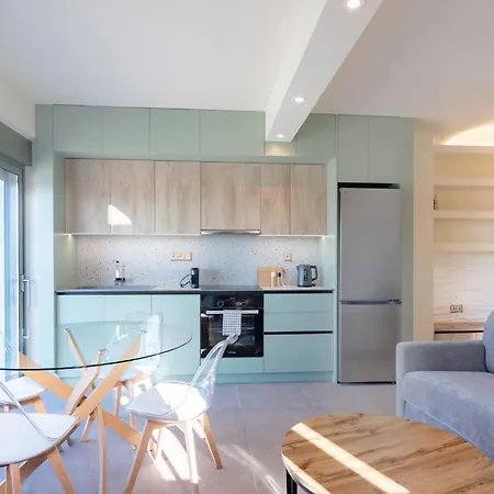 Assini Estate - Poolside & Seaview Getaways Апартаменты