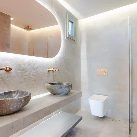 Assini Estate - Poolside & Seaview Getaways *