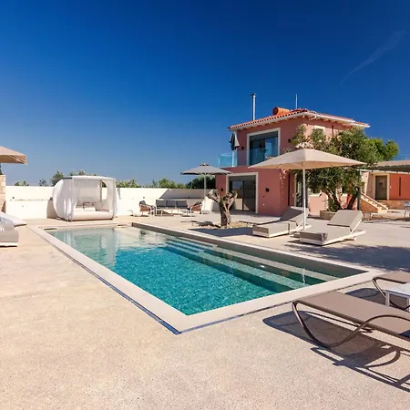 Апартаменты Assini Estate - Poolside & Seaview Getaways Корони