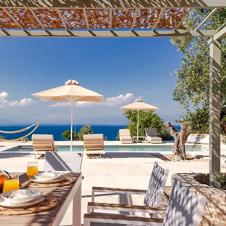 Апартаменты Assini Estate - Poolside & Seaview Getaways