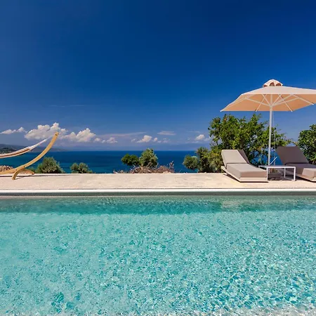 Assini Estate - Poolside & Seaview Getaways Апартаменты *