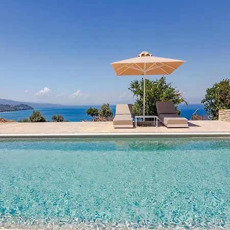 Assini Estate - Poolside & Seaview Getaways *